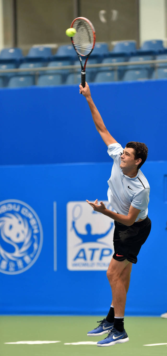 甚至略显冒 甚至略显冒