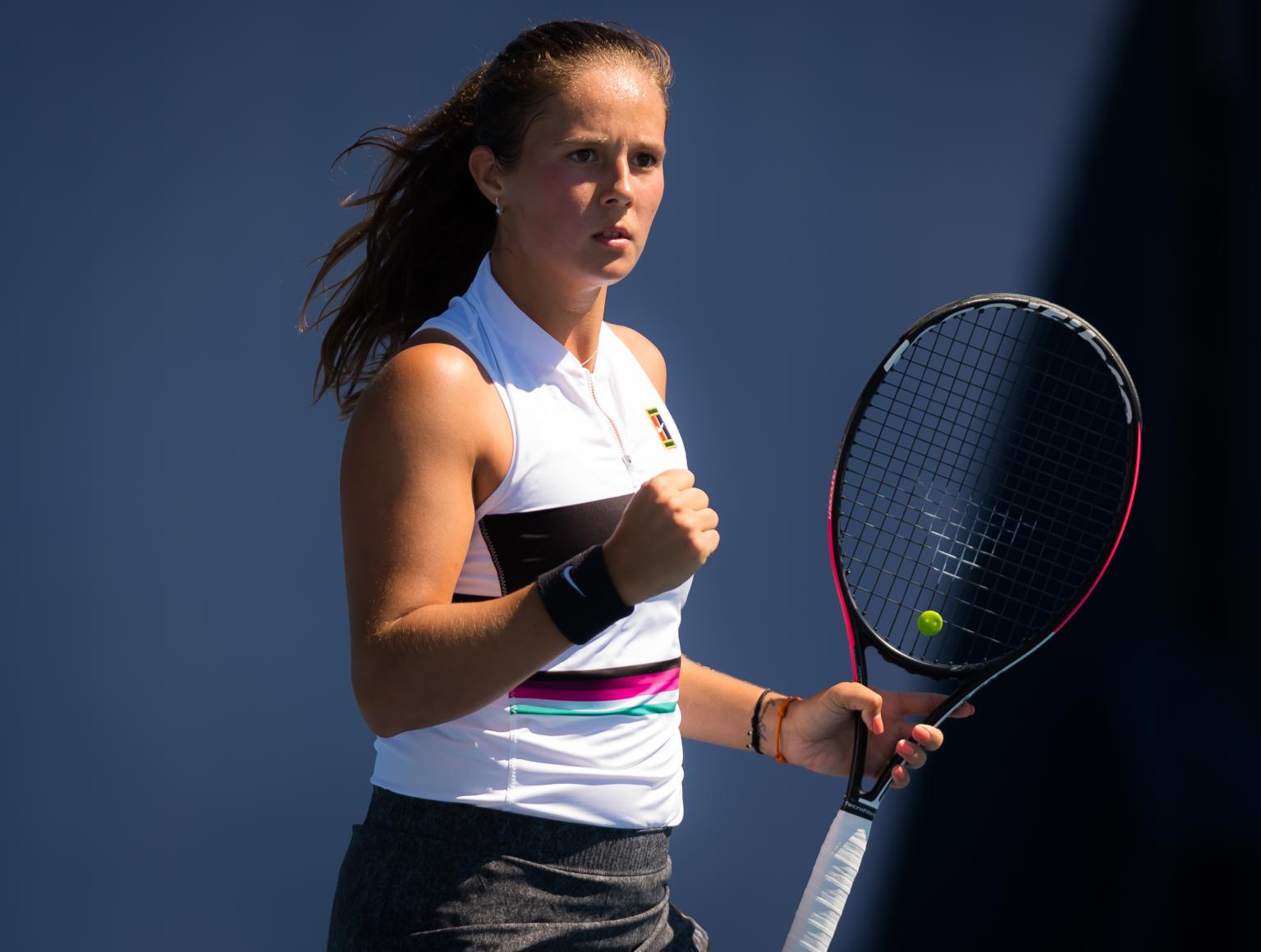 成功奠定基 成功奠定基